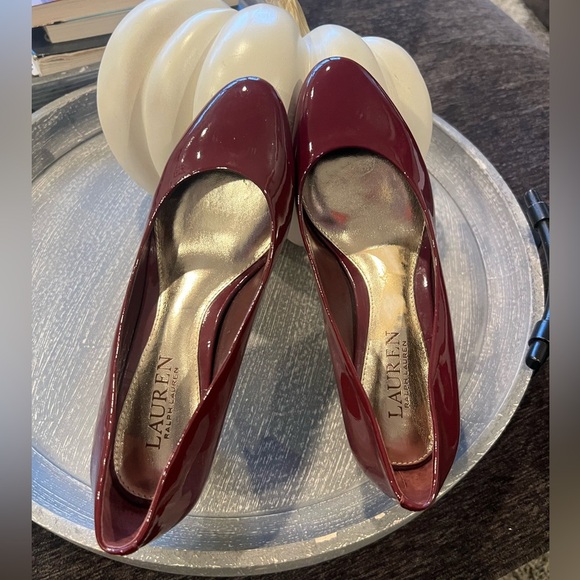 RALPH LAUREN Red High Heeled Pumps with Glossy Finish and Pointed Toe/size 6B - Picture 13 of 13